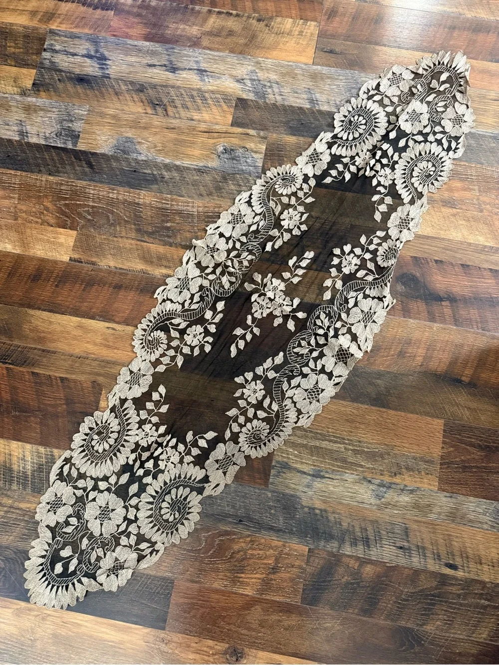 Vintage-Inspired Cream Floral Lace Table Runner - Home Dining